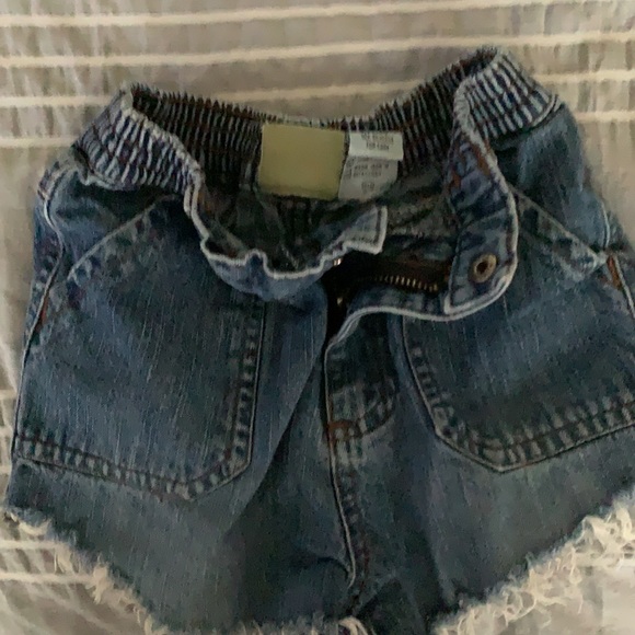 Eddie Bauer 18month cutoff denim jen shorts - Picture 4 of 4